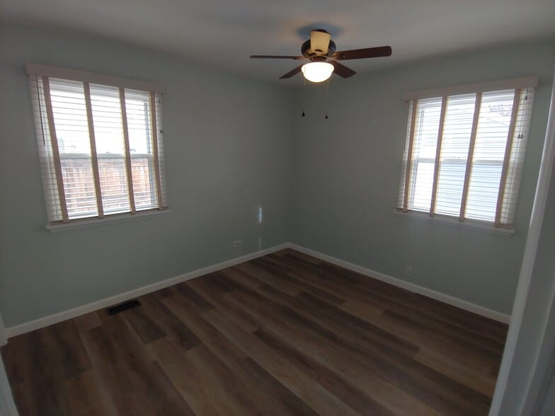 Building Photo - 2300 S Julian St