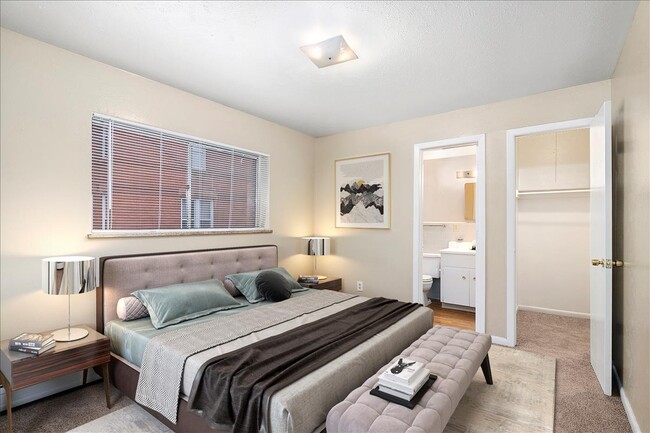 Building Photo - Capitol Hill Gem: 1-Bedroom Near the Park