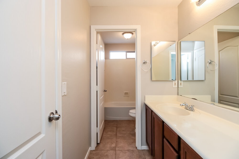 Building Photo - 39245 N Cali Cir
