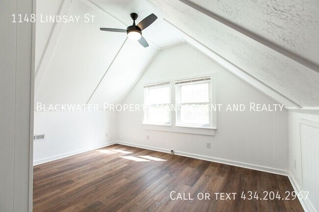 Building Photo - 1148 Lindsay St
