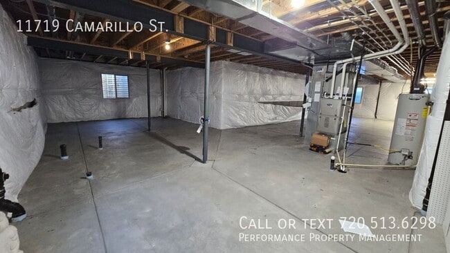Building Photo - 11719 Camarillo St