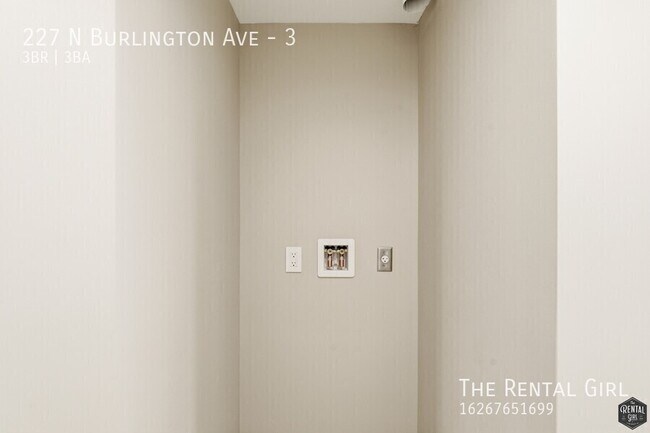 Building Photo - 227 N Burlington Ave