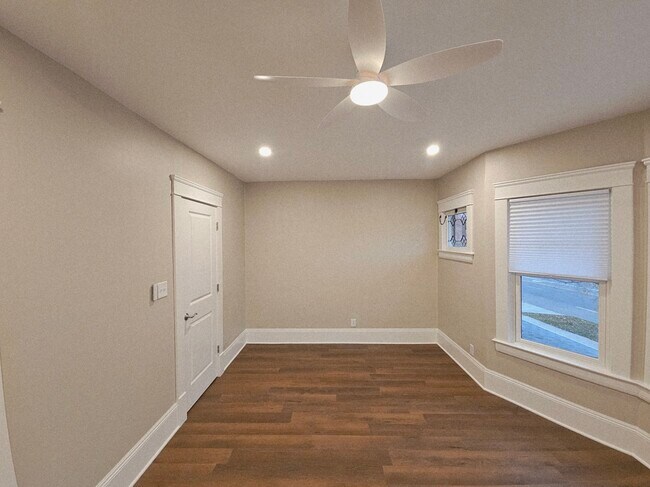 Building Photo - 9715 Clifton Blvd