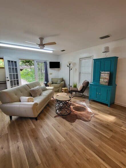 Building Photo - 206 S 17th St