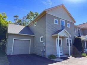 Building Photo - Brunswick Condo End Unit 2BR/1.5BA