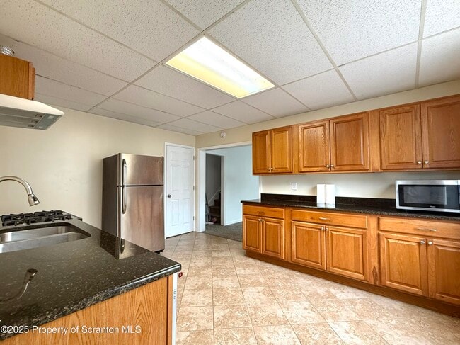 Building Photo - 42 Cleveland St