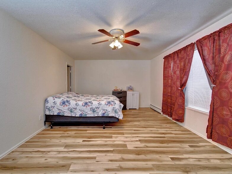 Building Photo - 3057 Noble Ct
