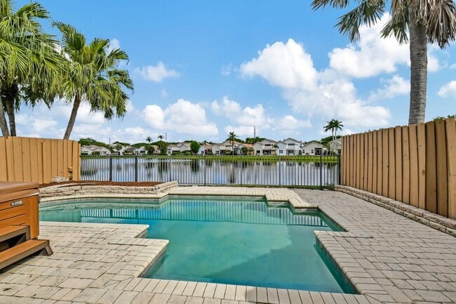 Building Photo - 2469 NW 66th Dr