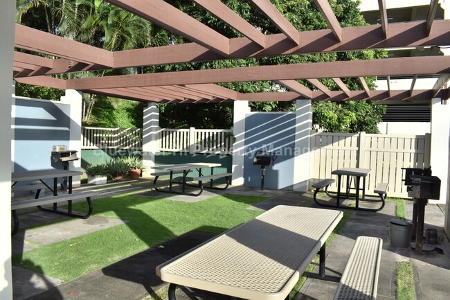 Building Photo - Pearl Two 1/1/1 (Pearlridge Area)