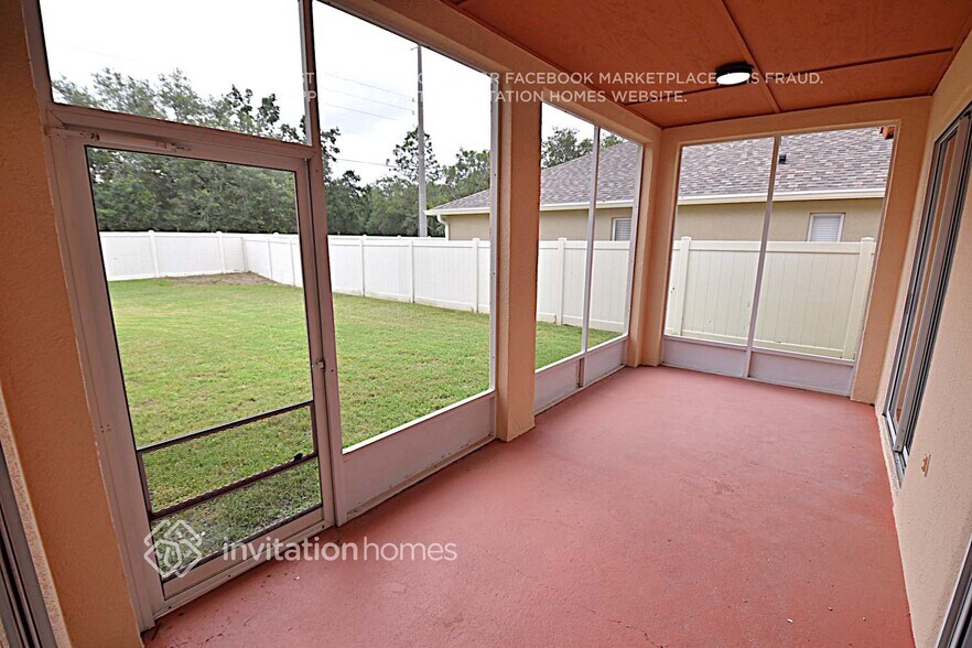 Building Photo - 1812 Cattleman Dr