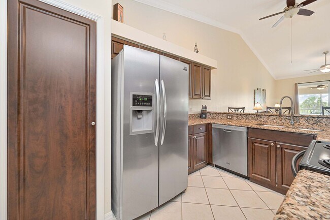 Building Photo - ** 2Bed/2Bath - Turnkey Condo in Bella Ter...