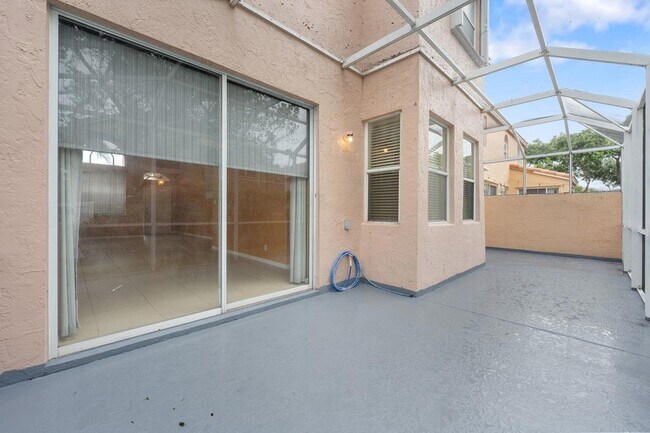 Building Photo - 4708 NW 115th Terrace