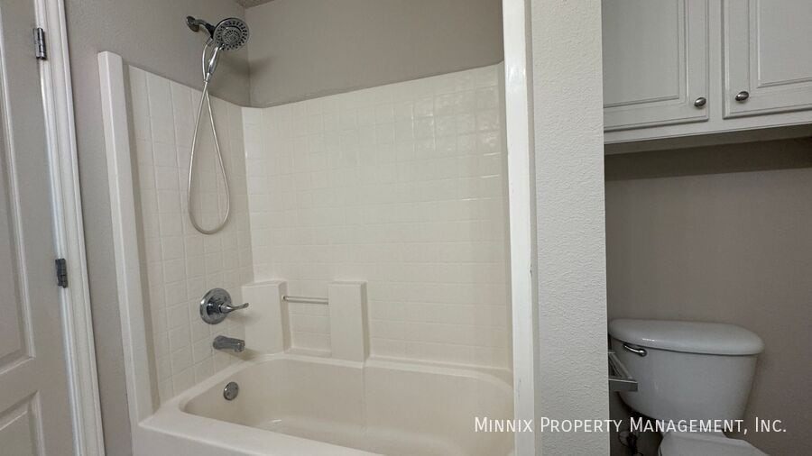 Building Photo - 9704 Ave U Ave