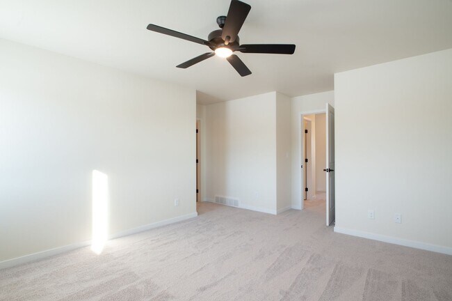 Building Photo - 1360 Goldenwood Dr