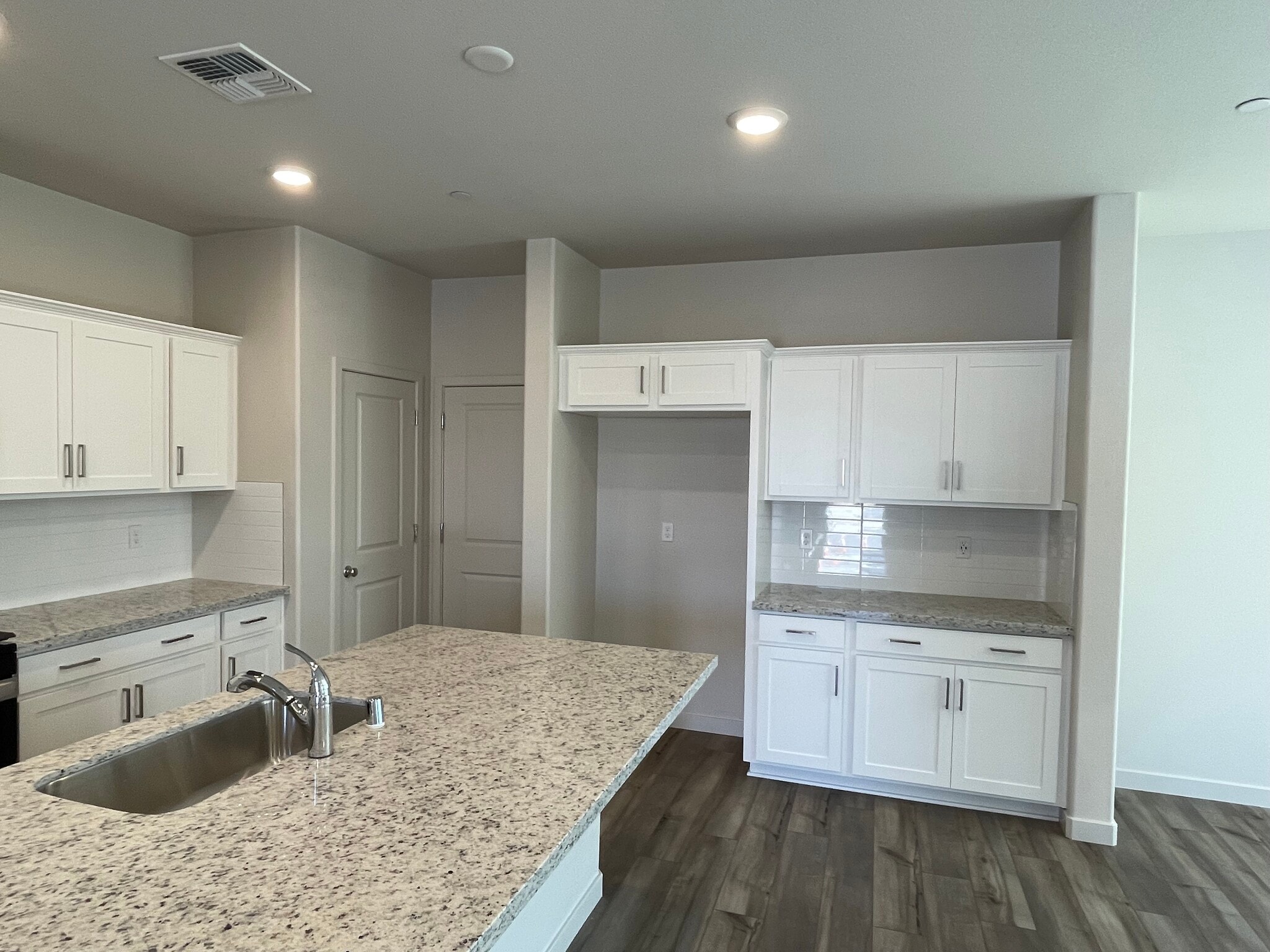 Kitchen - 677 Barrett Lake Rd