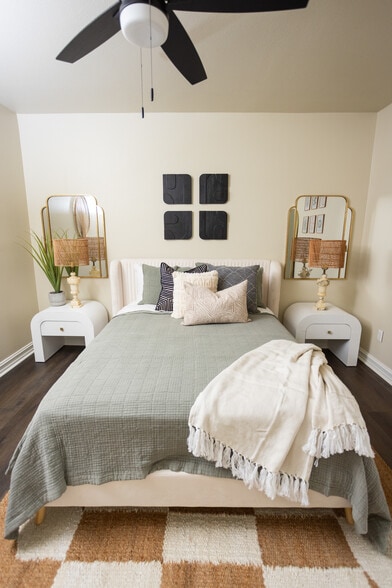 Bedroom - 222 S Main St