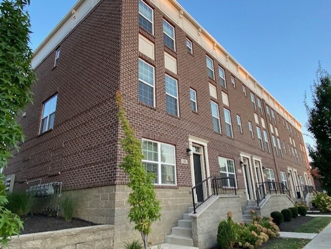 Primary Photo - 2 Bed 2.5 Bath Townhome Available in Sprin...