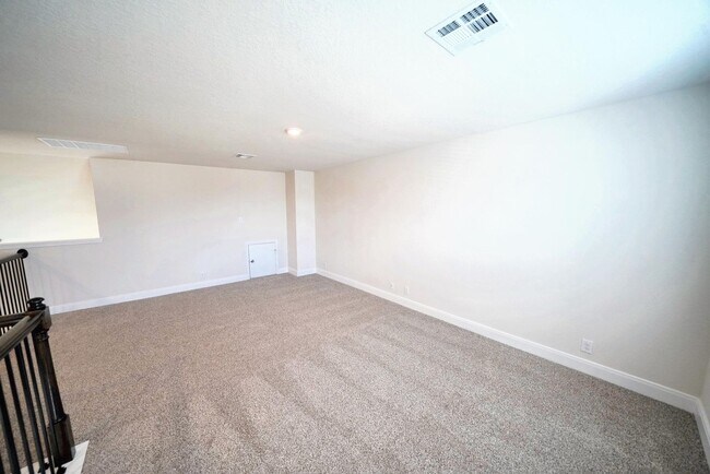 Building Photo - Stunning New Cibolo Home Now Available in Steel Creek - Realtor Commission: $500