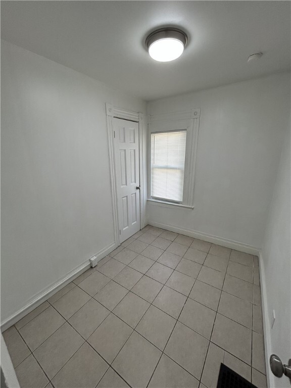 Building Photo - 301 Weaver St