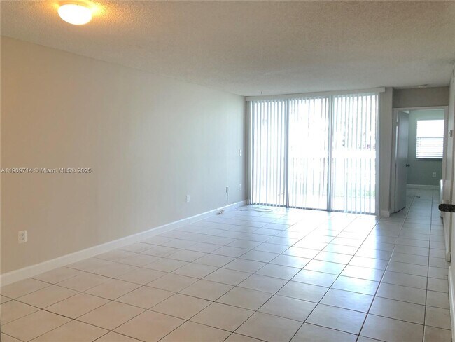 Building Photo - 4637 NW 97th Ct