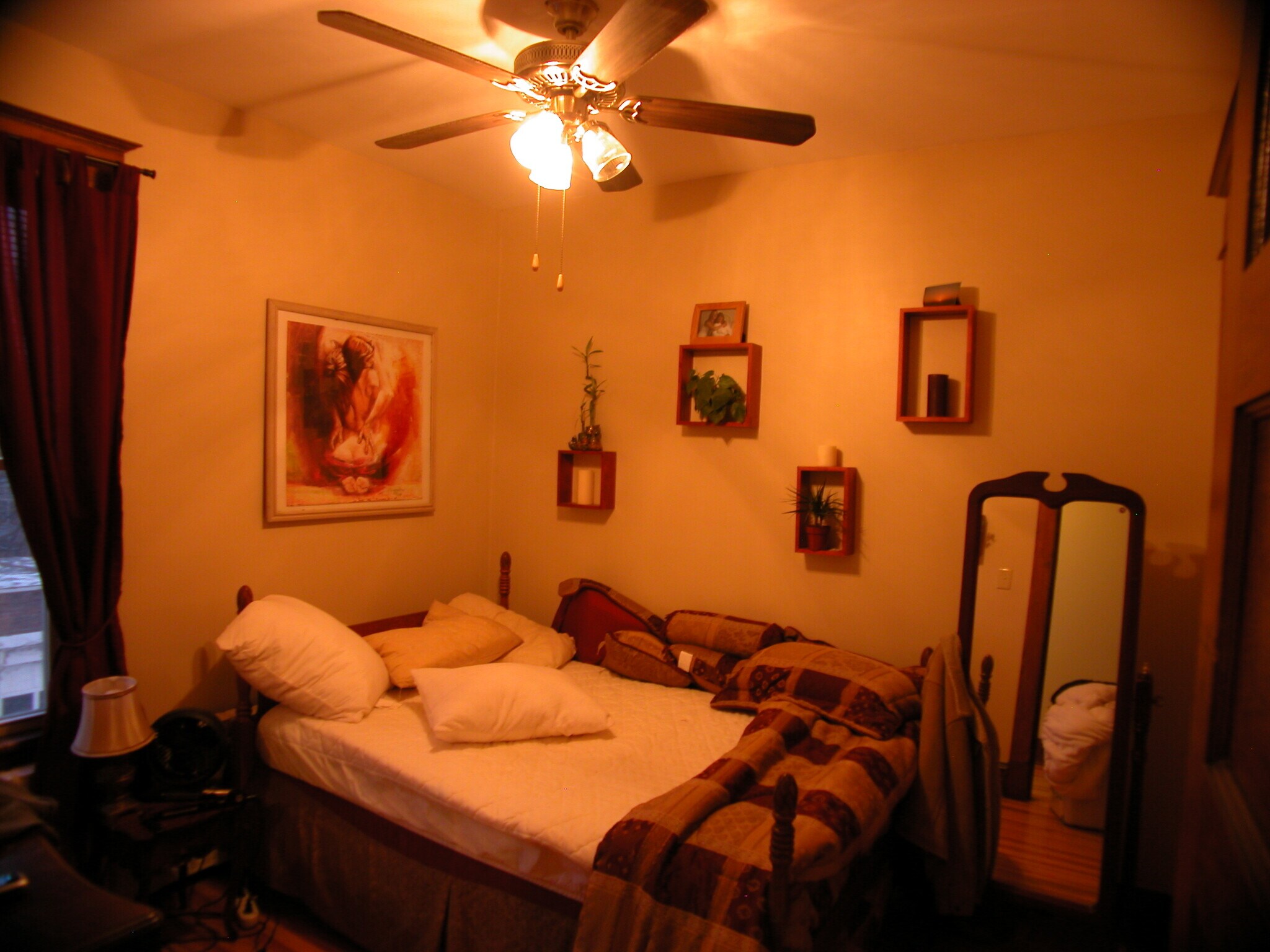 Building Photo - 220 Ontario St