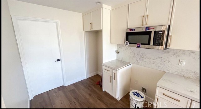 Building Photo - 1776 W 37th Pl