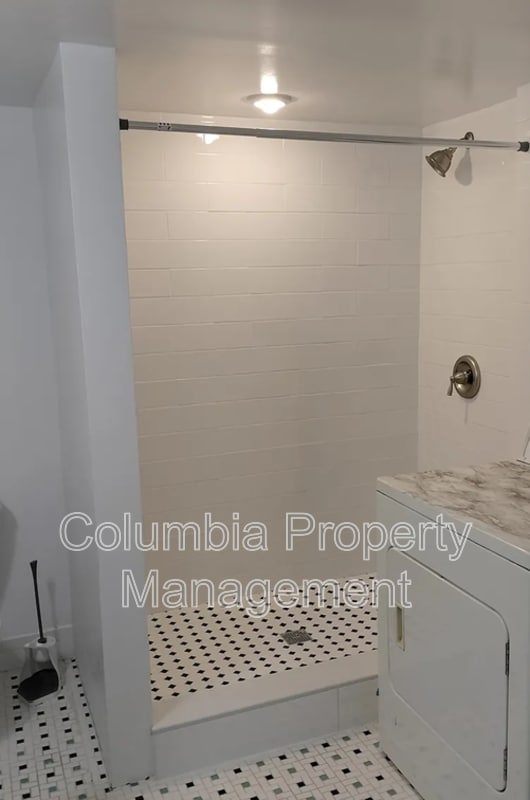 Building Photo - 1707 Kilbourne Pl NW