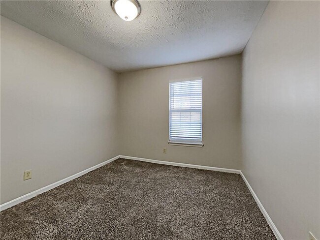 Building Photo - 968 Country Oaks Ct