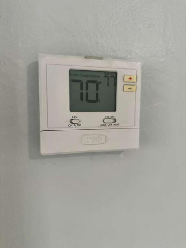 Building Photo - 23 SE 12th St