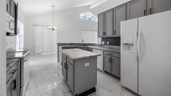 Building Photo - 7843 St Andrews Cir