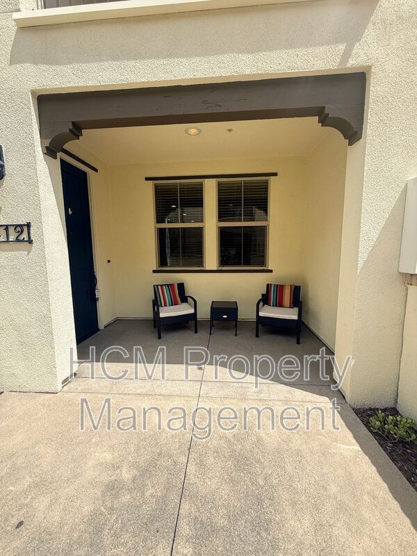 Building Photo - 412 El Paseo
