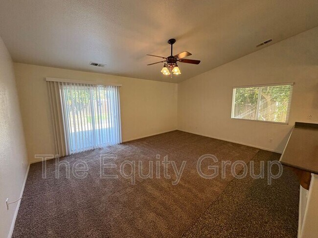 Building Photo - 3118 W Flagstaff Ave