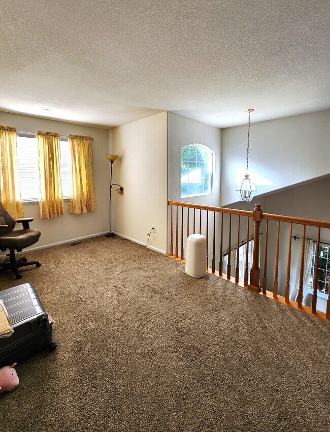 Building Photo - 13628 Plaster Cir