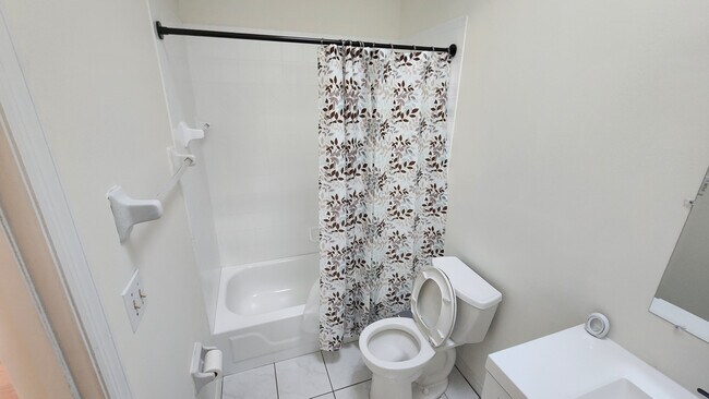 Building Photo - 1521 Barber St