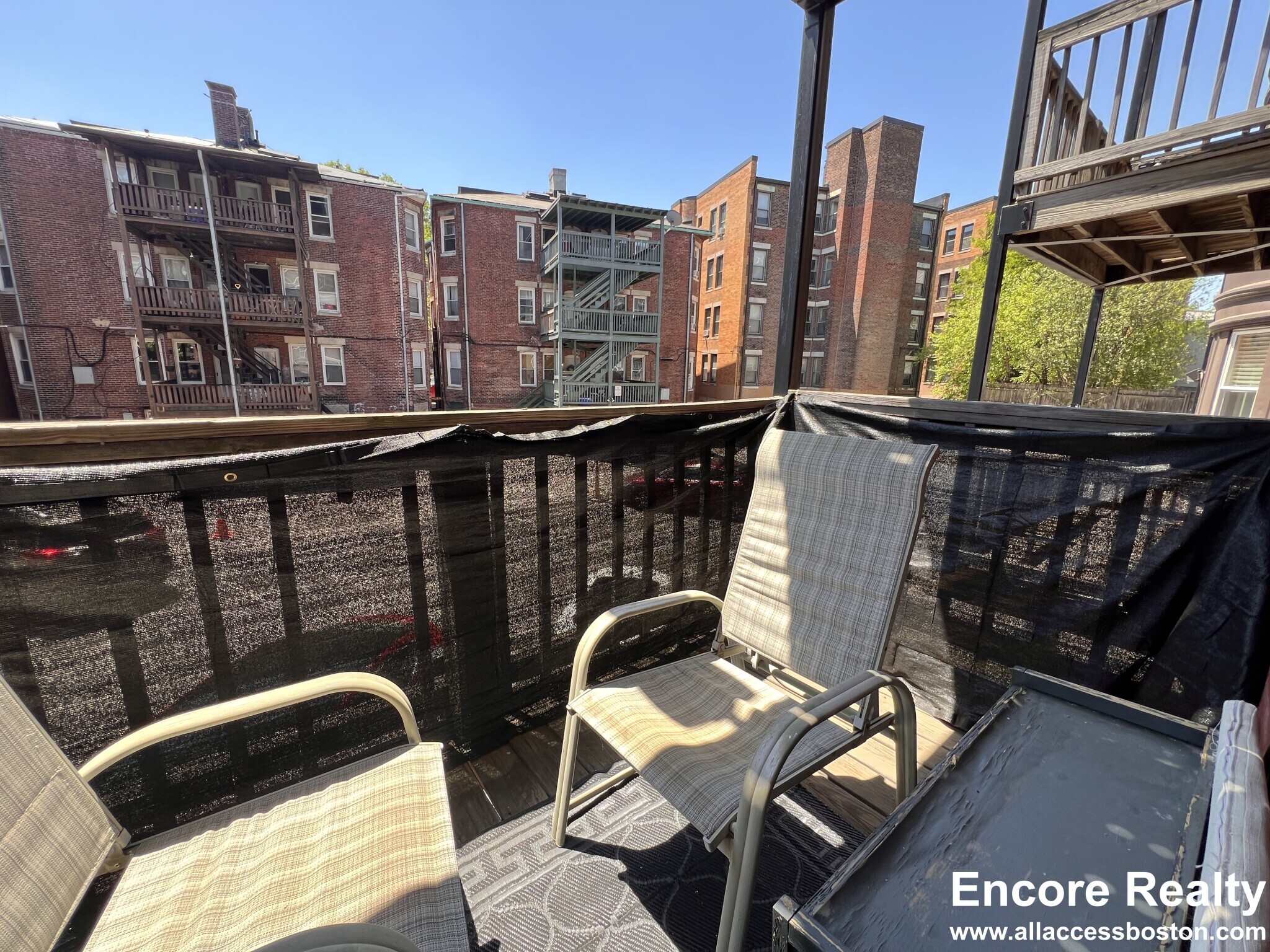 Building Photo - 1589 Beacon St