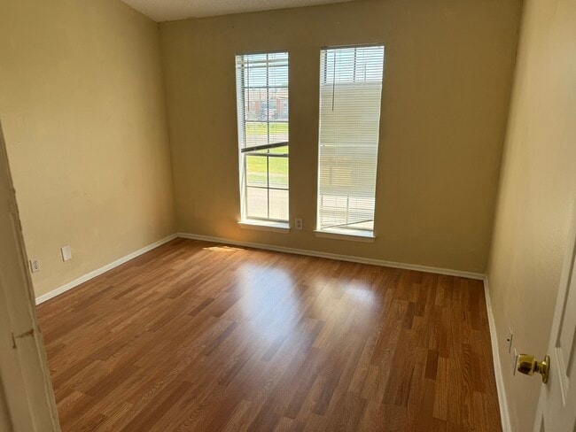 Building Photo - 6106 Wilderock Dr