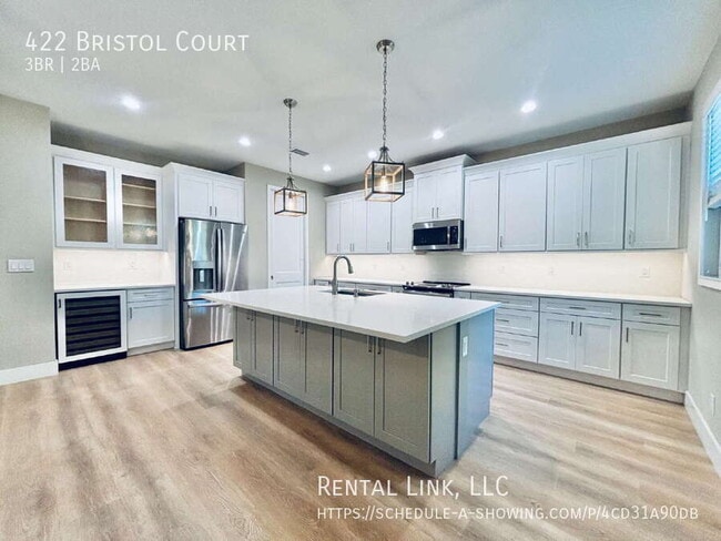 Building Photo - 422 Bristol Ct