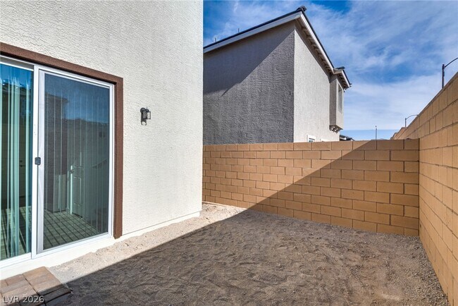 Building Photo - 10733 Rhinehill Ave
