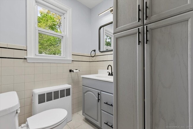 Building Photo - 119 Sunnyside Ct