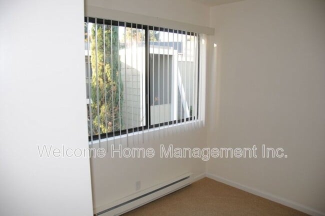 Building Photo - 1571 Alvarado Ave