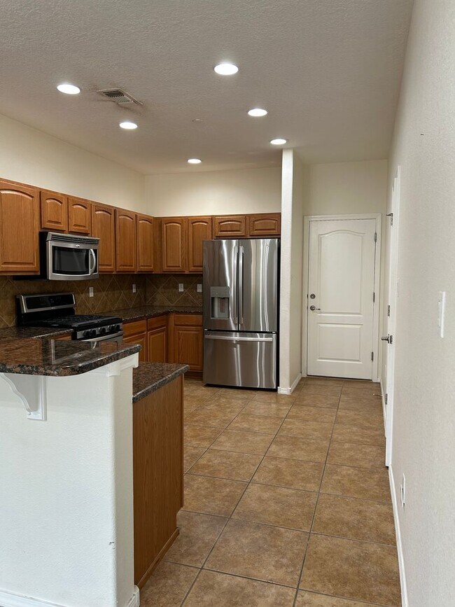 Building Photo - 4401 Santo Domingo St
