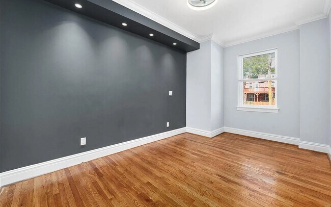 Building Photo - 3619-3621-3621 Connecticut St
