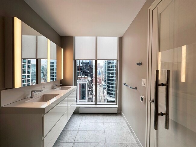 Building Photo - 135 Seaport Blvd