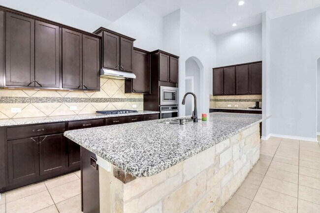 Building Photo - "Spacious 4-Bedroom Oasis with 3 Full Baths, Study, Game Room & NO HOA in San Antonio – 2,521 Sq ...