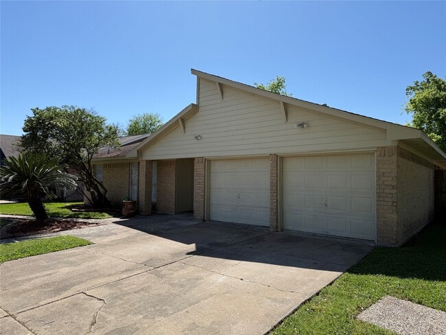 Building Photo - 6610 Addicks Clodine Rd