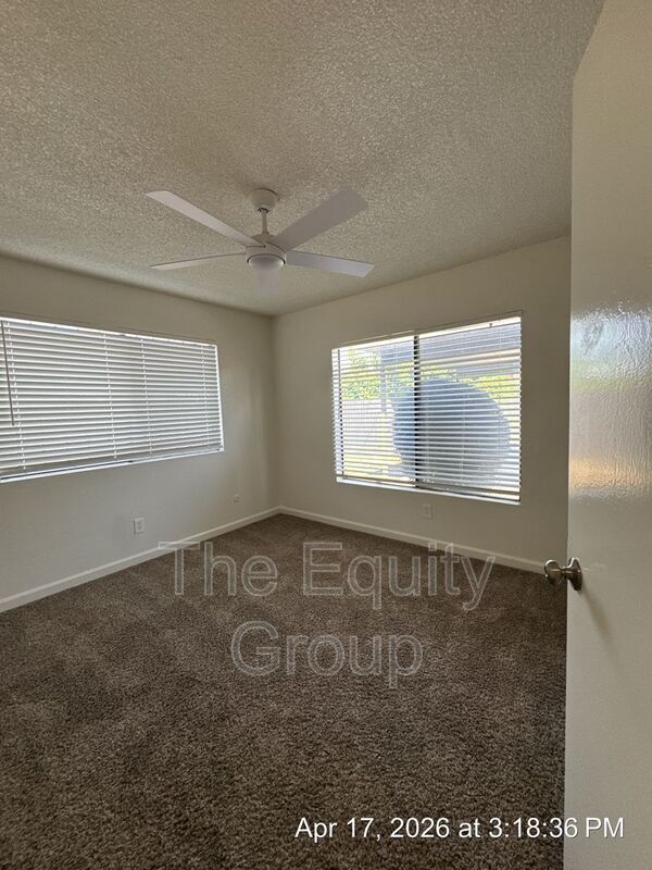 Building Photo - 312 1/2 N Park Street