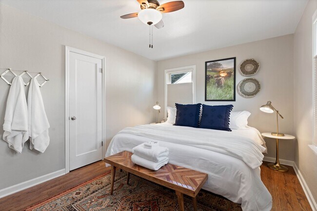 Building Photo - The Garland Bleu 3 bedroom home