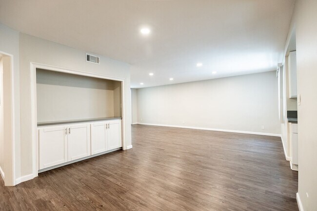 Interior Photo - 1371 S. Beverly Glen Blvd.