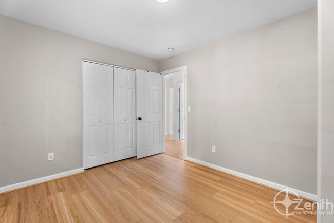 Building Photo - 8611 SE Patterson Pl