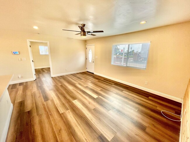 Building Photo - Great 3B/2BA Home in Imperial Beach!